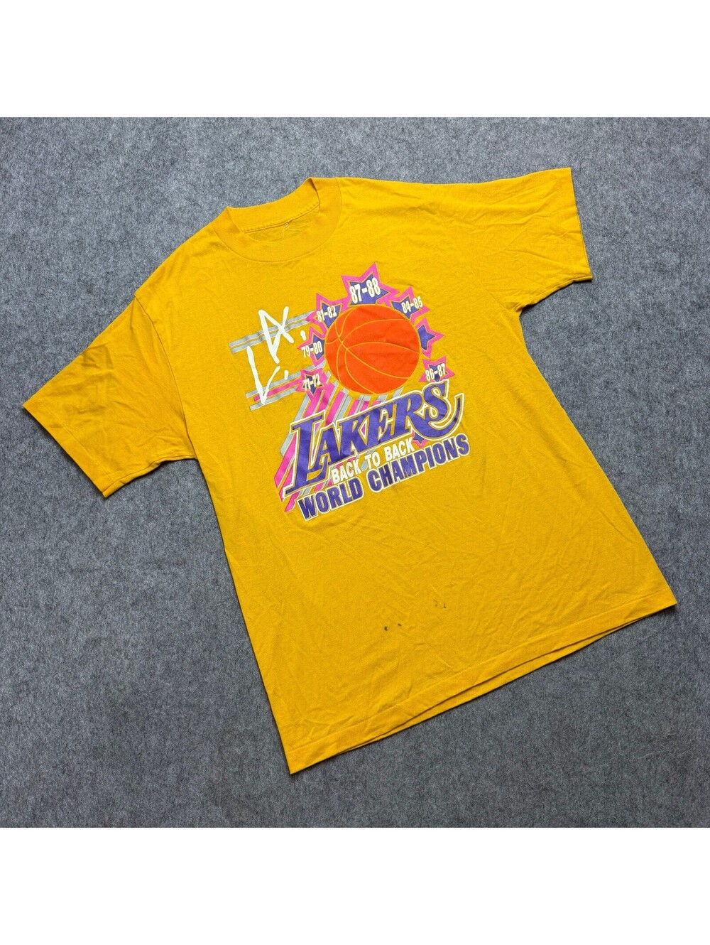 Vintage Lakers Single Stitch 87-88 Back to Back World Champions Yellow T-Shirt